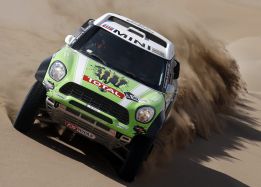 Peterhansel se impone a Chicherit Peterhansel se impone a Chicherit