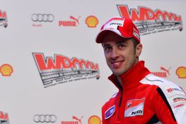 Dovizioso: “Ahora no es tan difícil sustituir a Rossi” Dovizioso: “Ahora no es tan difícil sustituir a Rossi”