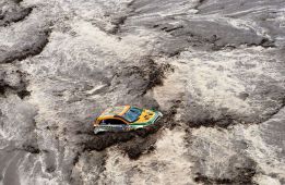 El agua interrumpió la etapa de coches y camiones de hoy El agua interrumpió la etapa de coches y camiones de hoy