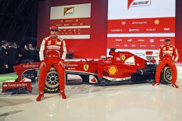 Ferrari presenta el F138 y se pone guapo para el Mundial Ferrari presenta el F138 y se pone guapo para el Mundial