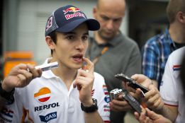 "Poco a poco voy entendiendo la electrónica de esta moto" "Poco a poco voy entendiendo la electrónica de esta moto"