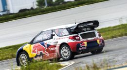 Sébastien Loeb probó en Cheste un Citroën DS3 de circuitos Sébastien Loeb probó en Cheste un Citroën DS3 de circuitos
