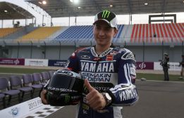 Lorenzo comanda el ataque Yamaha en los primeros libres