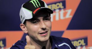 Lorenzo disfruta con la guerra Dani Pedrosa-Marc Márquez