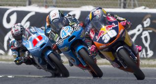 Salom gana en Montmeló y se hace con el liderato de Moto 3
