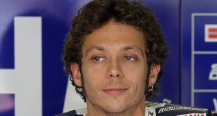 Rossi carga contra Bautista y alaba al tridente español