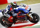 Lorenzo marca el ritmo y Suzuki debuta con De Puniet
