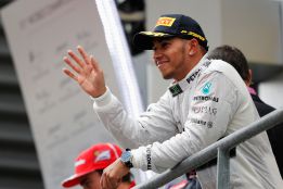 Hamilton: "El título va a ser muy difícil, pero no es imposible"