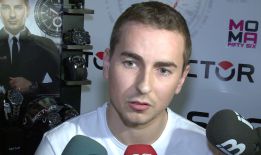 Jorge Lorenzo: "Me arrepiento del vídeo de la chicas" Jorge Lorenzo: "Me arrepiento del vídeo de la chicas"
