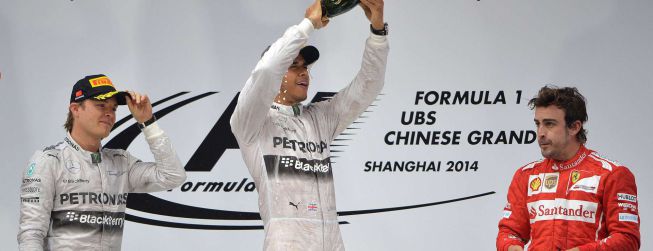 Un gran Alonso termina tercero en otro doblete de Mercedes Un gran Alonso termina tercero en otro doblete de Mercedes