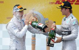 Rosberg se impone a Hamilton y Alonso termina quinto
