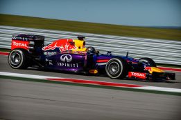 La FIA confirma que Vettel partirá desde el 'pit lane'