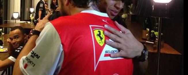 Alonso felicita a Hamilton por conseguir su segundo Mundial