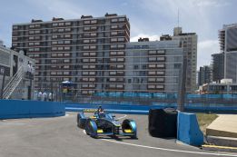 Buemi vence y Alguersuari acaba quinto en Punta del Este