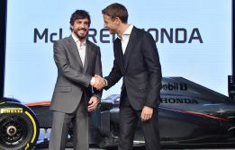 “Fernando Alonso pilotó muchas veces una basura en Ferrari”