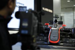 La revolución en la Fórmula 1 tendrá que esperar a 2017