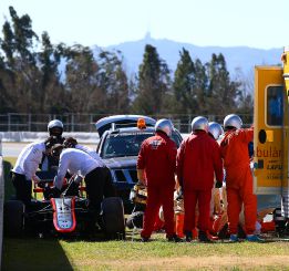 “No creo que sea un problema a 20 días de la primera carrera”