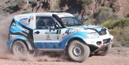 Rubén Gracia, en el Dakar 2016 con un Mitsubishi Montero