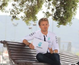 Rosberg: "Hemos demostrado a Ferrari que somos los 'Jefes'" Rosberg: "Hemos demostrado a Ferrari que somos los 'Jefes'"