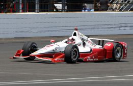 Juan Pablo Montoya gana las 500 Millas de Indianápolis