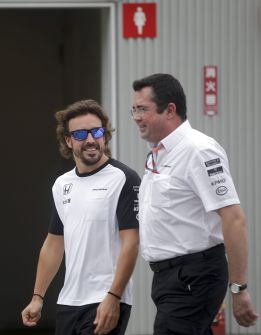 Boullier: "McLaren Honda llega a Melbourne con incógnitas"