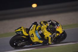 Primera fila de Rins pese a caerse y pole para Folger