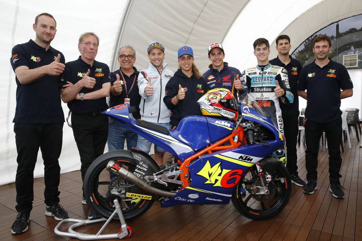 Márquez y Bautista bendicen el MH6 de María Herrera