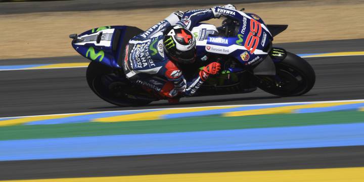 Pole inapelable de un Lorenzo sin rival con Márquez segundo.