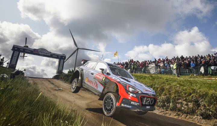 Nueva apuesta por el podio de Dani Sordo en Italia