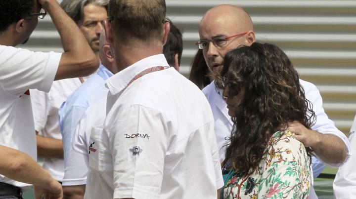La madre de Salom se cortó el pelo y lo enterró con su hijo