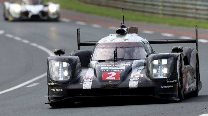 Desenlace dramático para Toyota y triunfo de Porsche