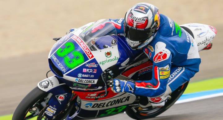 Pole de Bastianini con primera línea italiana y Canet caída y 16º.