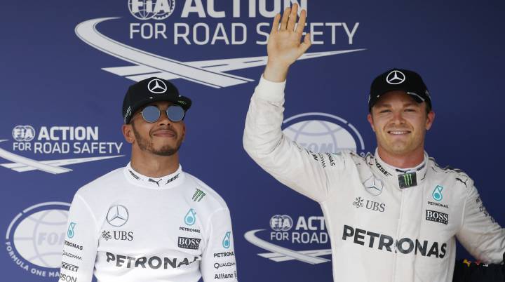 Hamilton: “Perder una décima con banderas… no es seguro”