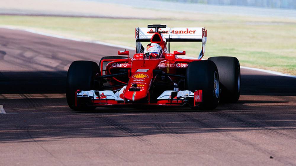 Vettel, el primero en probar los Pirelli de la próxima temporada.