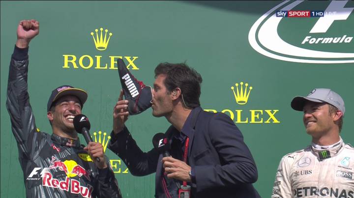 Webber le da a la bota... de su compatriota Ricciardo