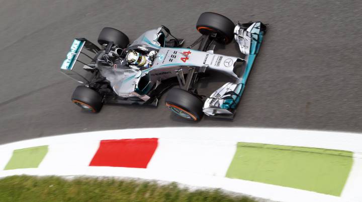 Monza examina a Mercedes en la dictadura del 'poleman'
