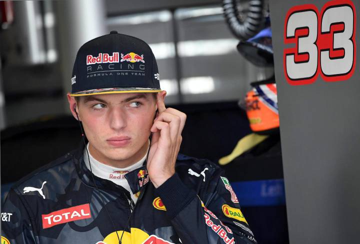 Verstappen: La FIA interviene en la polémica con los Ferrari