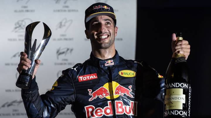 Ricciardo: "¿Campeón de 2016? Me la juego por Rosberg"