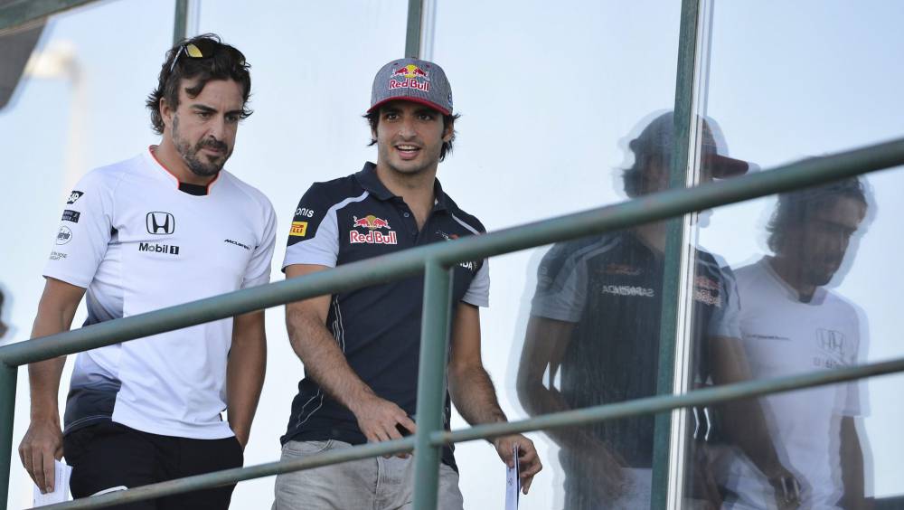 Honda da un toque a McLaren por el chasis de Toro Rosso