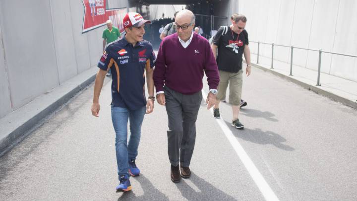 Ezpeleta reta a Márquez: “Los 5 de Doohan fueron en MotoGP”