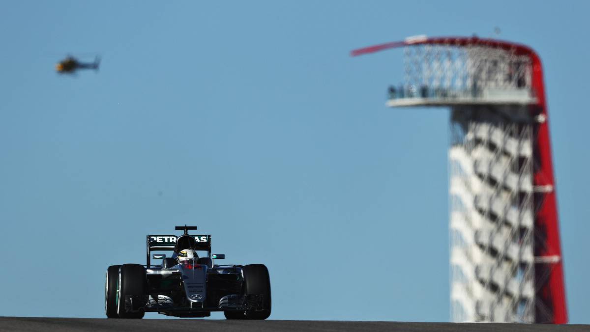 Hamilton vuela en Austin, Sainz décimo y Alonso decimotercero