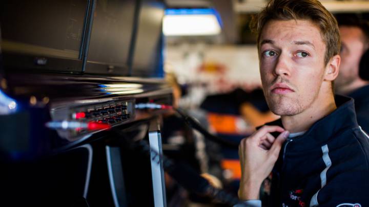 Villeneuve no entiende que Kvyat siga: "No está al nivel de Sainz".