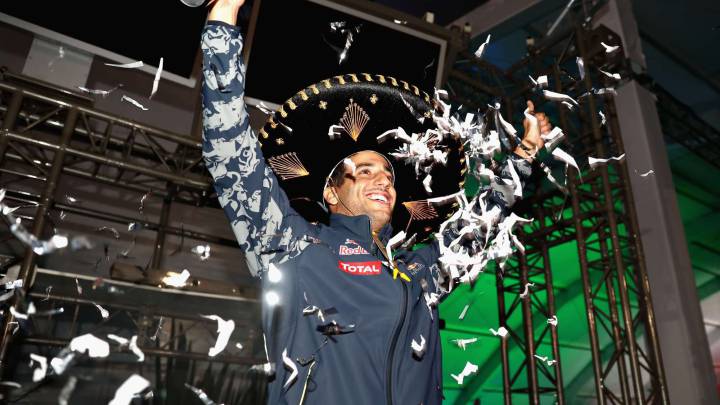 GP México F1: Ricciardo celebró su podio en México de noche y sin público.