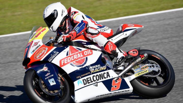 Jorge Navarro con la Kalex del equipo Gresini durante los test de Moto2.