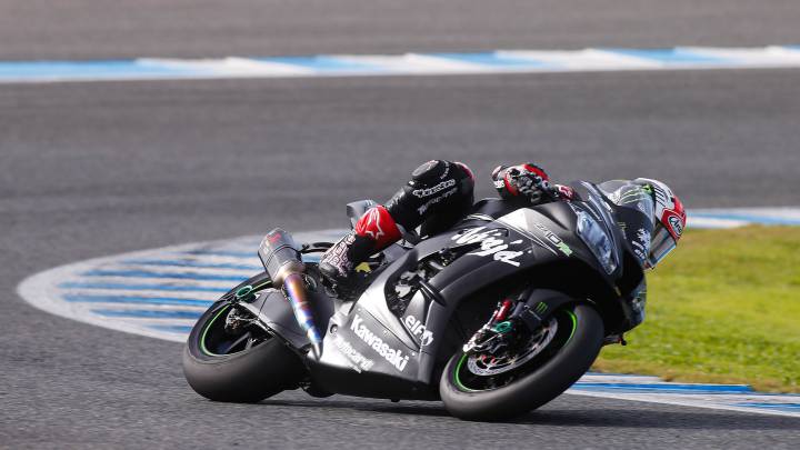 Rea supera con su Superbike a las MotoGP en el test de Jerez