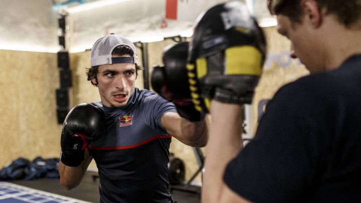 "Sainz es nuestro reserva si ocurriera algo en Red Bull"