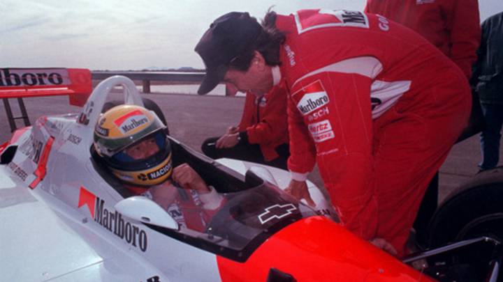 Alonso prueba un Indycar, como lo hizo Senna hace 25 años