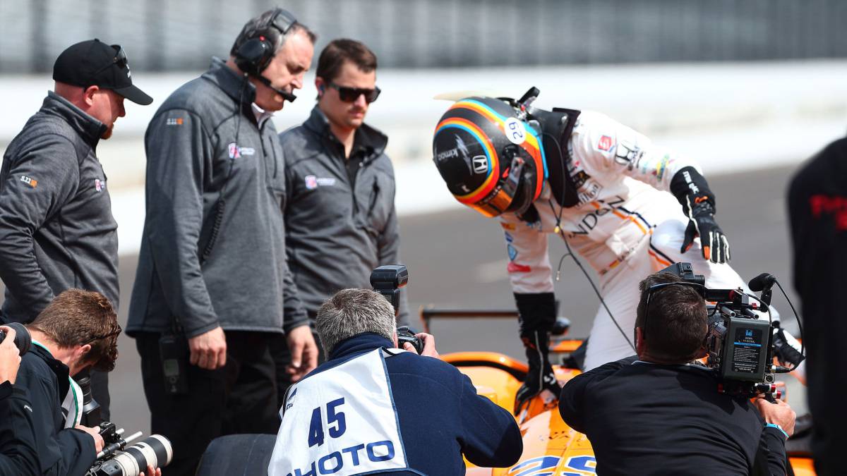 "Alonso viene a ganar, habría pilotado hasta ponerse el sol"