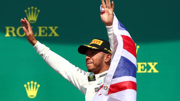 Lewis Hamilton en el podio del GP de Canadá 2017.