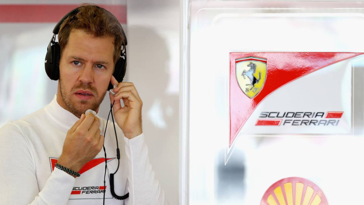 Hamilton. Vettel Ferrari Mercedes